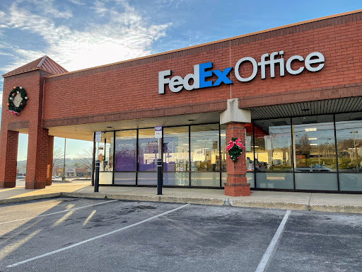 Print Shop «FedEx Office Print & Ship Center», reviews and photos, 464 Lincoln Hwy, Exton, PA 19341, USA