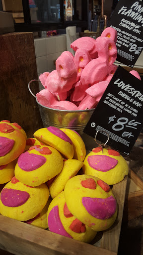 Cosmetics Store «LUSH», reviews and photos, 1961 Chain Bridge Rd, McLean, VA 22102, USA