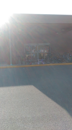 Thrift Store «Goodwill Mt. Washington Boutique», reviews and photos, 2234 Beechmont Ave, Cincinnati, OH 45230, USA