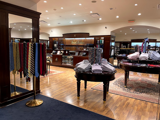 Clothing Store «Brooks Brothers», reviews and photos, 445 W Farms Mall, Farmington, CT 06032, USA