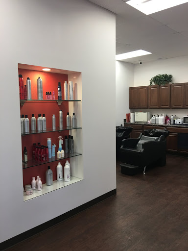 Beauty Salon «Glitz Beauty Salon», reviews and photos, 415 N Military Hwy #28, Norfolk, VA 23502, USA