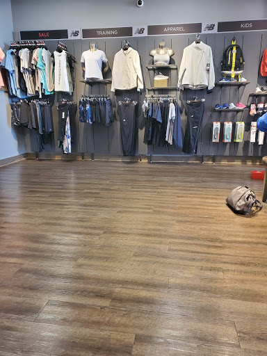 Shoe Store «New Balance Chicago», reviews and photos, 9636 W161st Street, Orland Park, IL 60467, USA