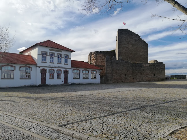 Avaliações doCasa da Música Mirandesa em Miranda do Douro - Escola