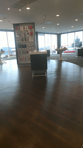 Cell Phone Store «Verizon», reviews and photos, 925 Wayne Ave, Chambersburg, PA 17201, USA