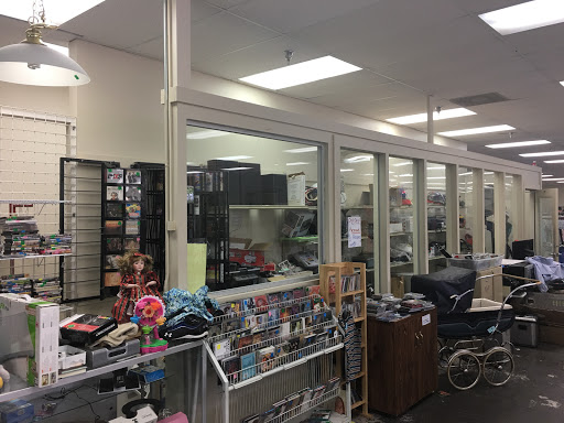 Thrift Store «Community Thrift Store», reviews and photos, 14244 N Nebraska Ave, Tampa, FL 33613, USA