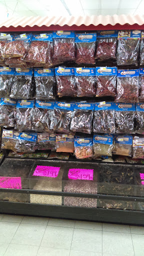 Grocery Store «Winton Supermarket», reviews and photos, 6592 N Winton Way, Winton, CA 95388, USA