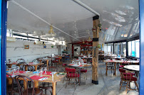 Atmosphère du Restaurant Joaline Coquillages à Port-Saint-Louis-du-Rhône - n°1