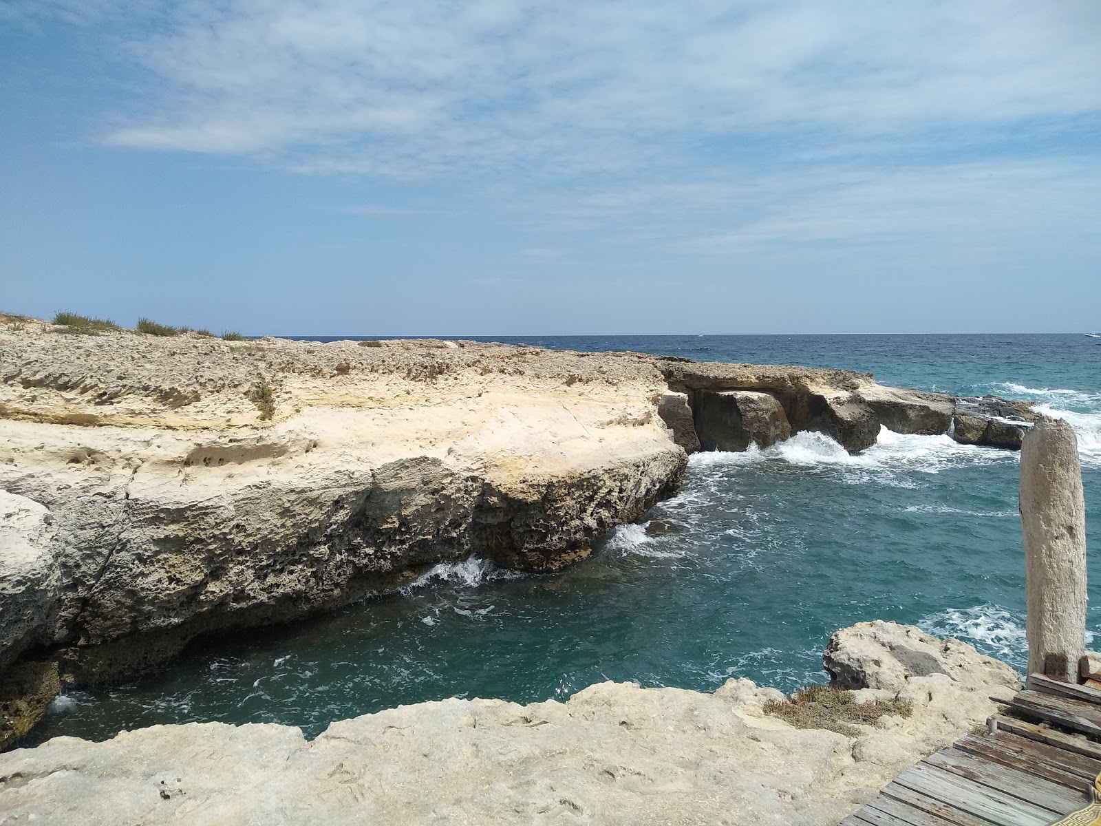 Zdjęcie Cala di San Pietro dei Canali z mała zatoka