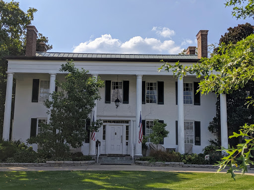 Funeral Home «Paul R Young Funeral Home», reviews and photos, 7345 Hamilton Ave, Cincinnati, OH 45231, USA