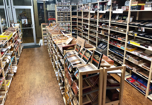 Tobacco Shop «The Tobacco Pouch», reviews and photos, 5976 S Yale Ave, Tulsa, OK 74135, USA