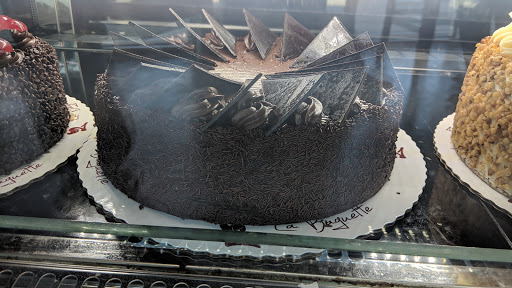 Bakery «La Baguette Bakery, Bistro, Bar & Cafe», reviews and photos, 1130 Rambling Oaks Dr #100, Norman, OK 73072, USA