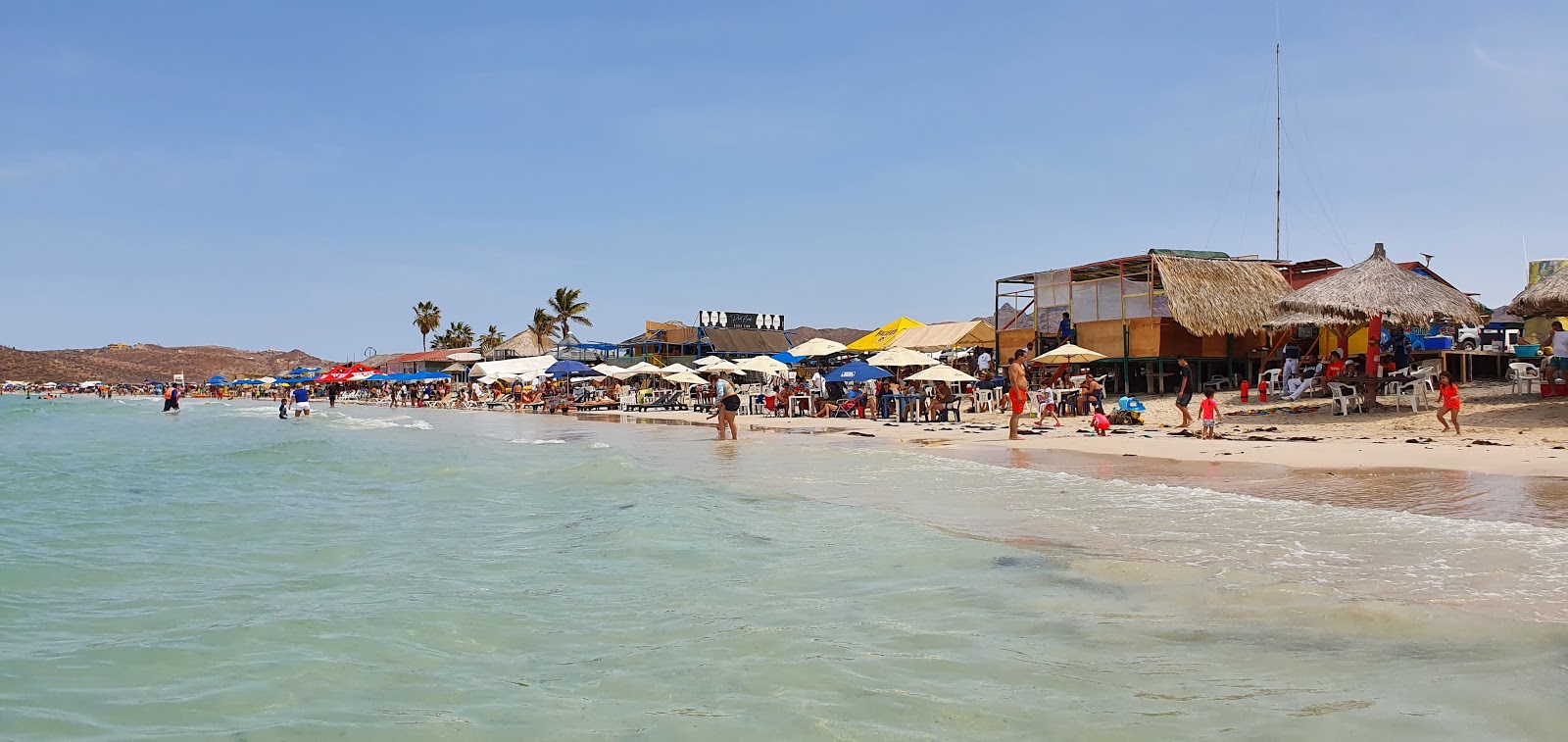 Foto av Playa El Tecolote med lång rak strand