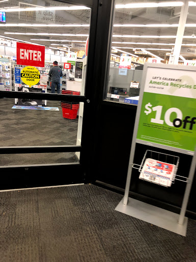 Office Supply Store «Staples», reviews and photos, 501 NJ-17, Paramus, NJ 07652, USA