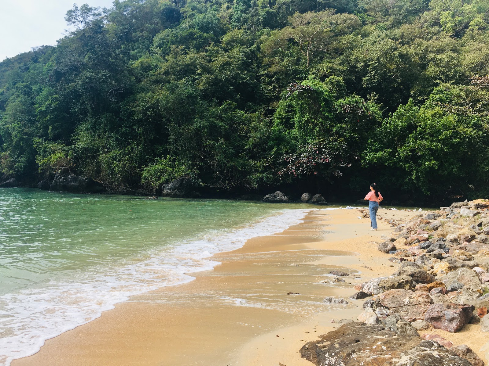 Lok Phae Beach'in fotoğrafı küçük koy ile birlikte