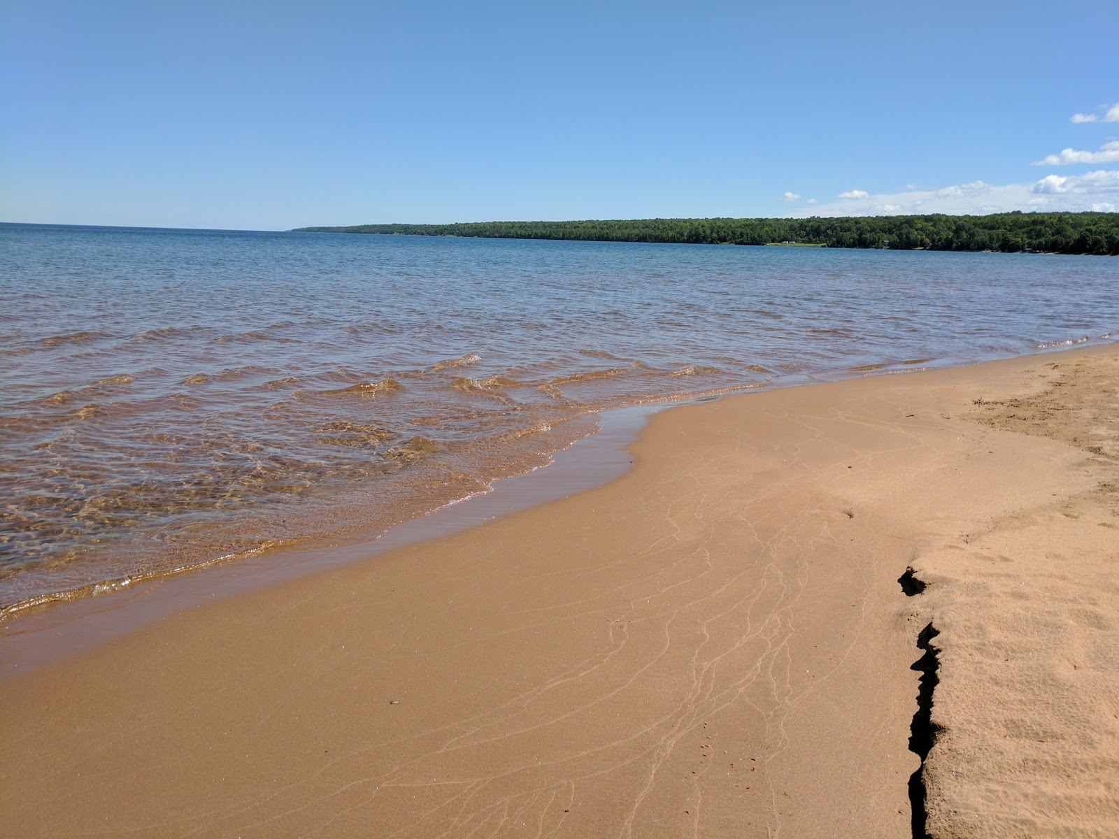 Valokuva Second Sand Beachista. puhtaustasolla korkea