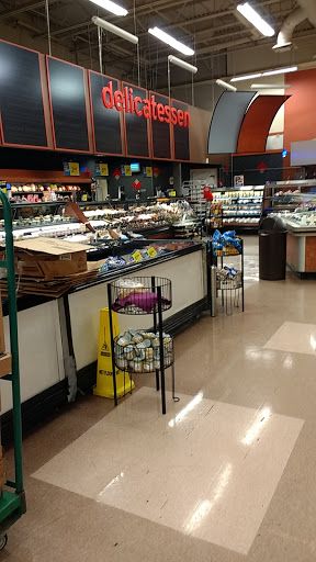 Grocery Store «Hannaford Supermarket», reviews and photos, 35 Elm St, Brunswick, ME 04011, USA