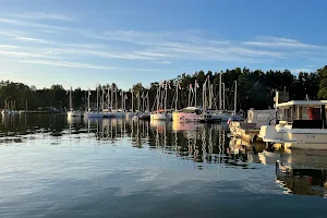 Port Piękny Brzeg image