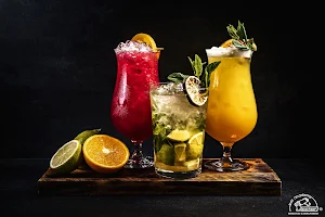 LOVE THE SPIRITS - Cocktails online bestellen image