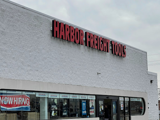 Hardware Store «Harbor Freight Tools», reviews and photos, 32706 John R Rd, Madison Heights, MI 48071, USA