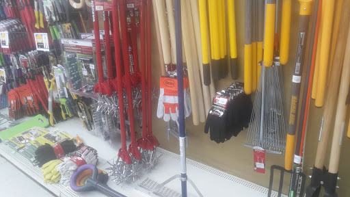 Pet Supply Store «Agway of Manchester», reviews and photos, 33 Adams St, Manchester, CT 06042, USA