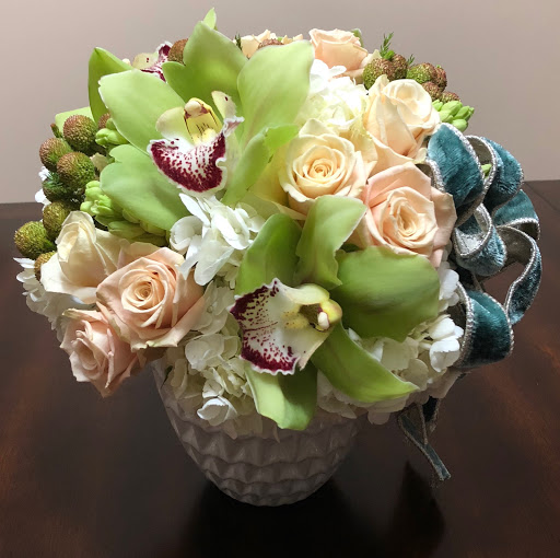 Florist «Fleur De Lis Florists», reviews and photos, 6588 Quinton Ln, Tujunga, CA 91042, USA