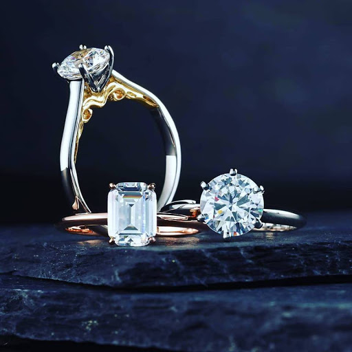 Jewelry Store «Williams Diamond Center», reviews and photos, 2823 London Rd # 4, Eau Claire, WI 54701, USA