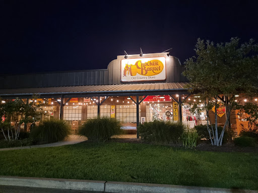 American Restaurant «Cracker Barrel Old Country Store», reviews and photos, 4210 Franklin Commons Ct, Franklin, TN 37067, USA