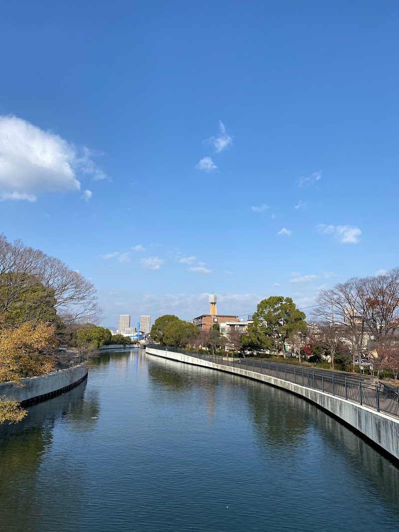 蓬川緑地