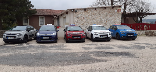 Auto-École First Car à Remoulins, Gard