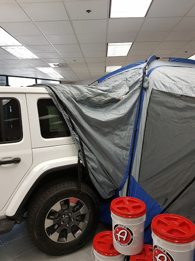 Car Dealer «Enumclaw Chrysler Jeep Dodge», reviews and photos, 726 Roosevelt Ave, Enumclaw, WA 98022, USA