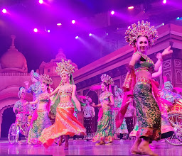Colosseum Show Pattaya photo