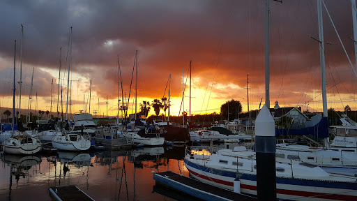 Lighthouse Yacht Marina