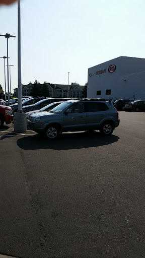 Car Dealer «Luther Nissan Kia», reviews and photos, 1470 50th St E, Inver Grove Heights, MN 55077, USA