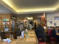 Atmosphère du Restaurant brunch Coffee Parisien à Neuilly-sur-Seine - n°1