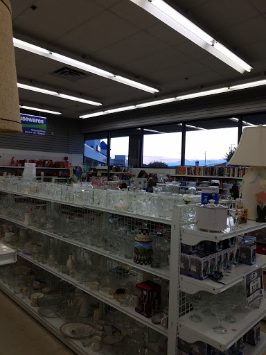 Thrift Store «Goodwill Store & Donation Center», reviews and photos, 121 Rohrerstown Rd, Lancaster, PA 17603, USA