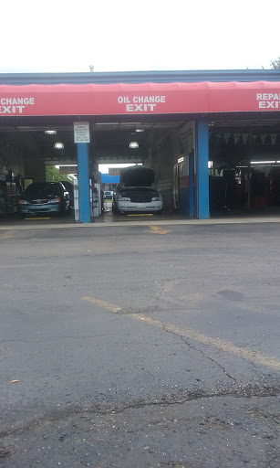 Oil Change Service «Major Oil Detailing & Repair», reviews and photos, 27795 John R Rd, Madison Heights, MI 48071, USA
