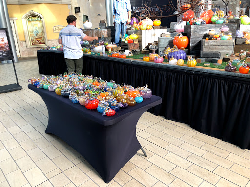 Shopping Mall «San Antonio Center», reviews and photos, 2550 W El Camino Real, Mountain View, CA 94040, USA