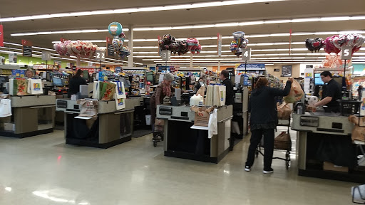 Grocery Store «Safeway», reviews and photos, 4990 River Rd N, Keizer, OR 97303, USA