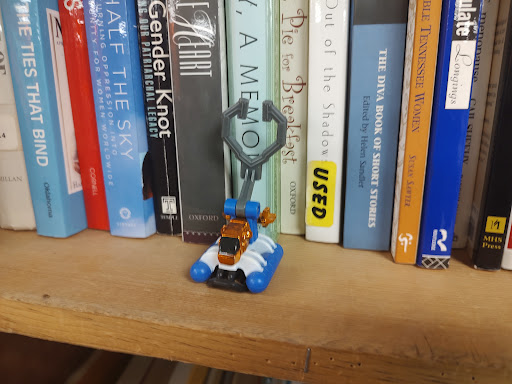 Used Book Store «Nice Price Books», reviews and photos, 3106 Hillsborough St, Raleigh, NC 27607, USA