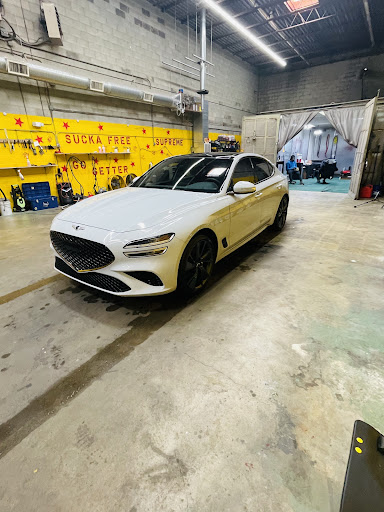 Supreme Detailing and Tint and  LLC en Clinton