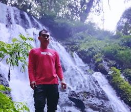 Air Terjun Watu Lumpang photo