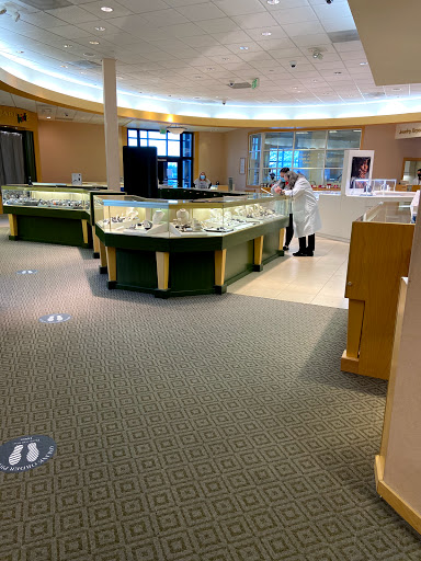 Jewelry Store «Jared The Galleria of Jewelry», reviews and photos, 8332 Honeygo Blvd, Nottingham, MD 21236, USA