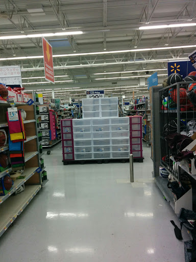 Department Store «Walmart Supercenter», reviews and photos, 2001 W Maple Rd, Troy, MI 48084, USA