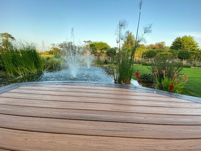 Comments and reviews of JJH Decking