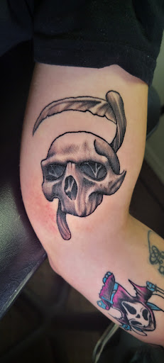 Explore half.sleeve tattoo ideas, creative tattoo ideas in Angola, available at Hoodlum Ink