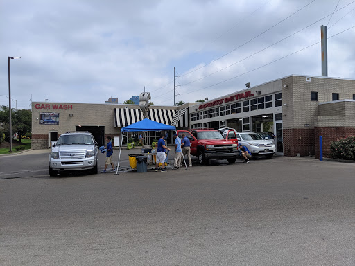 Clean Sweep Car Wash en Lexington