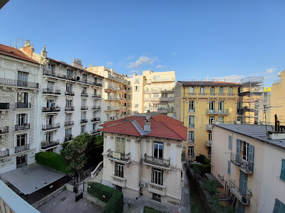 Nestor&Jeeves à Nice