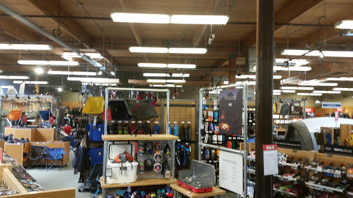 Camping Store «REI», reviews and photos, 7410 SW Bridgeport Rd, Tigard, OR 97224, USA