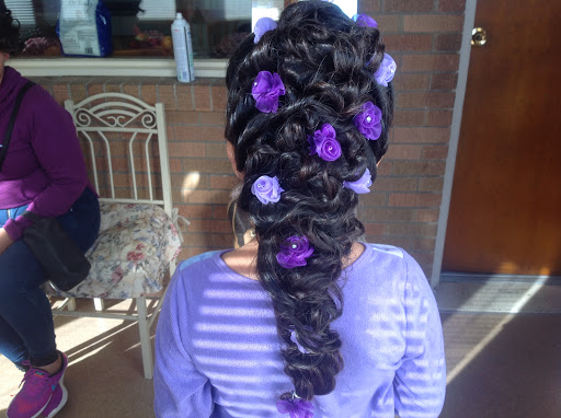 Hair Salon «Luna Beauty Salon», reviews and photos, 3474 South 13th Street, Milwaukee, WI 53215, USA