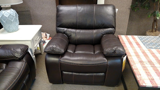 Furniture Store «D.T. McCall & Sons», reviews and photos, 1300 S Jefferson Ave, Cookeville, TN 38506, USA